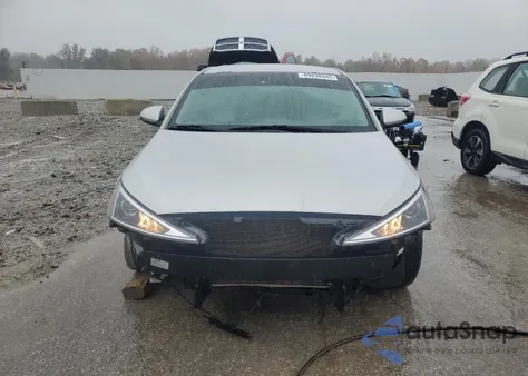 2019 Hyundai Elantra Sel z USA, uszkodzony, nr VIN 5NPD84LF8KH486385
